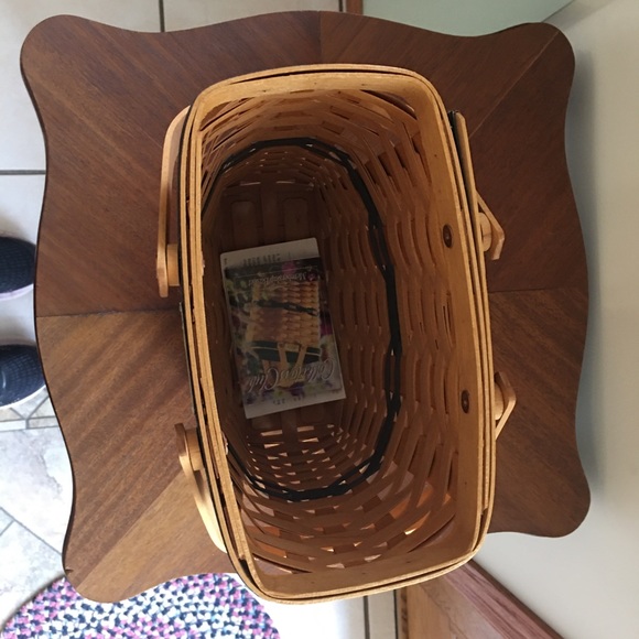 Longaberger Collectors Basket 2000 - Picture 2 of 4